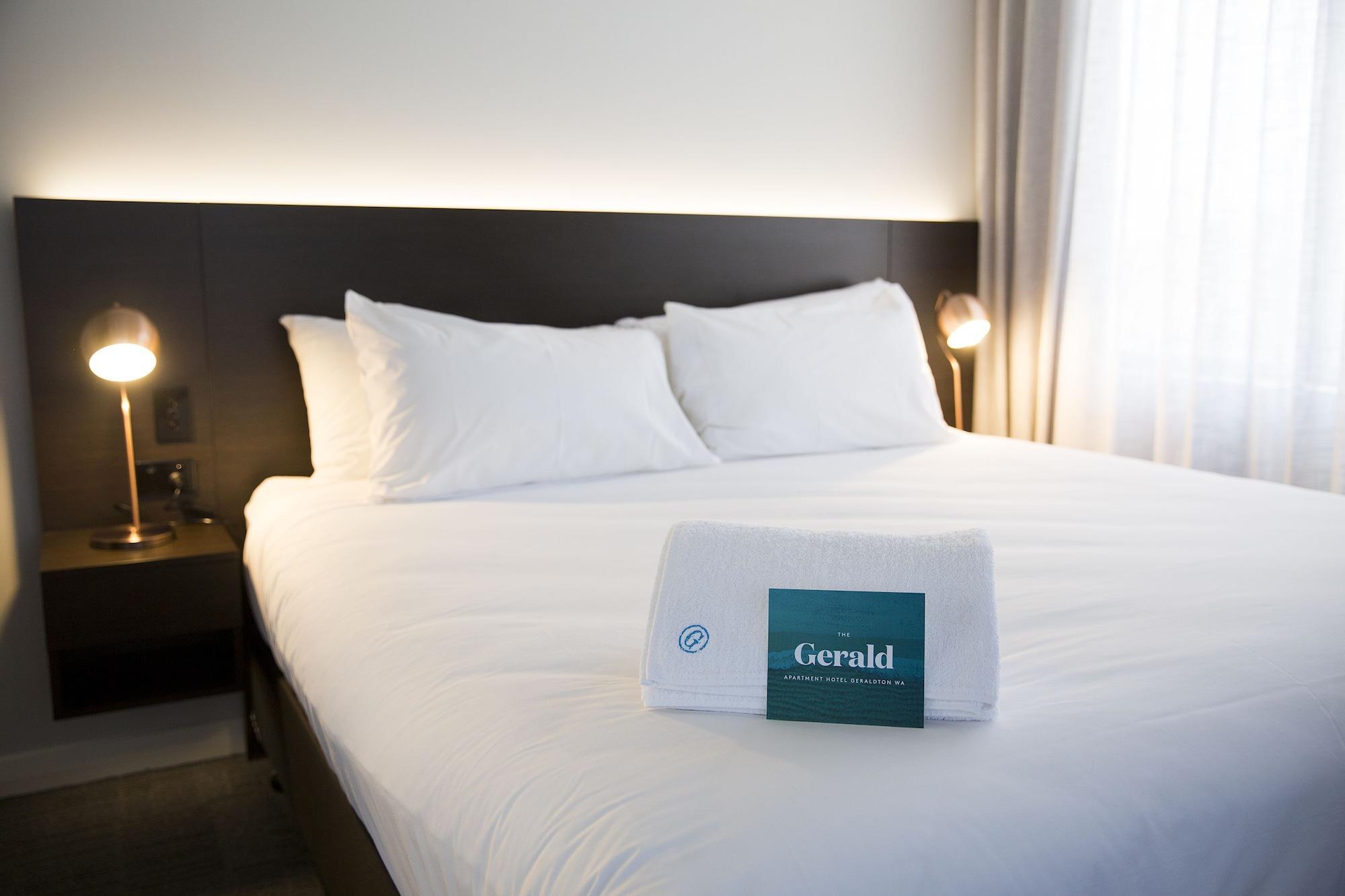 The Gerald Apartment Hotel Geraldton Bagian luar foto