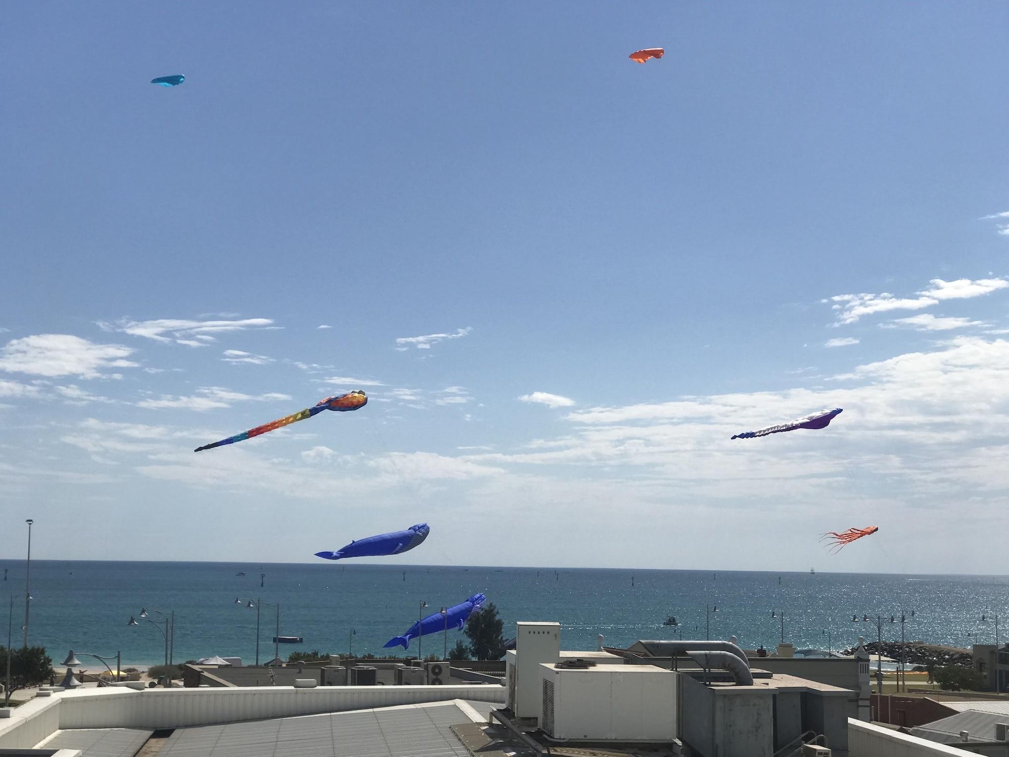 The Gerald Apartment Hotel Geraldton Bagian luar foto