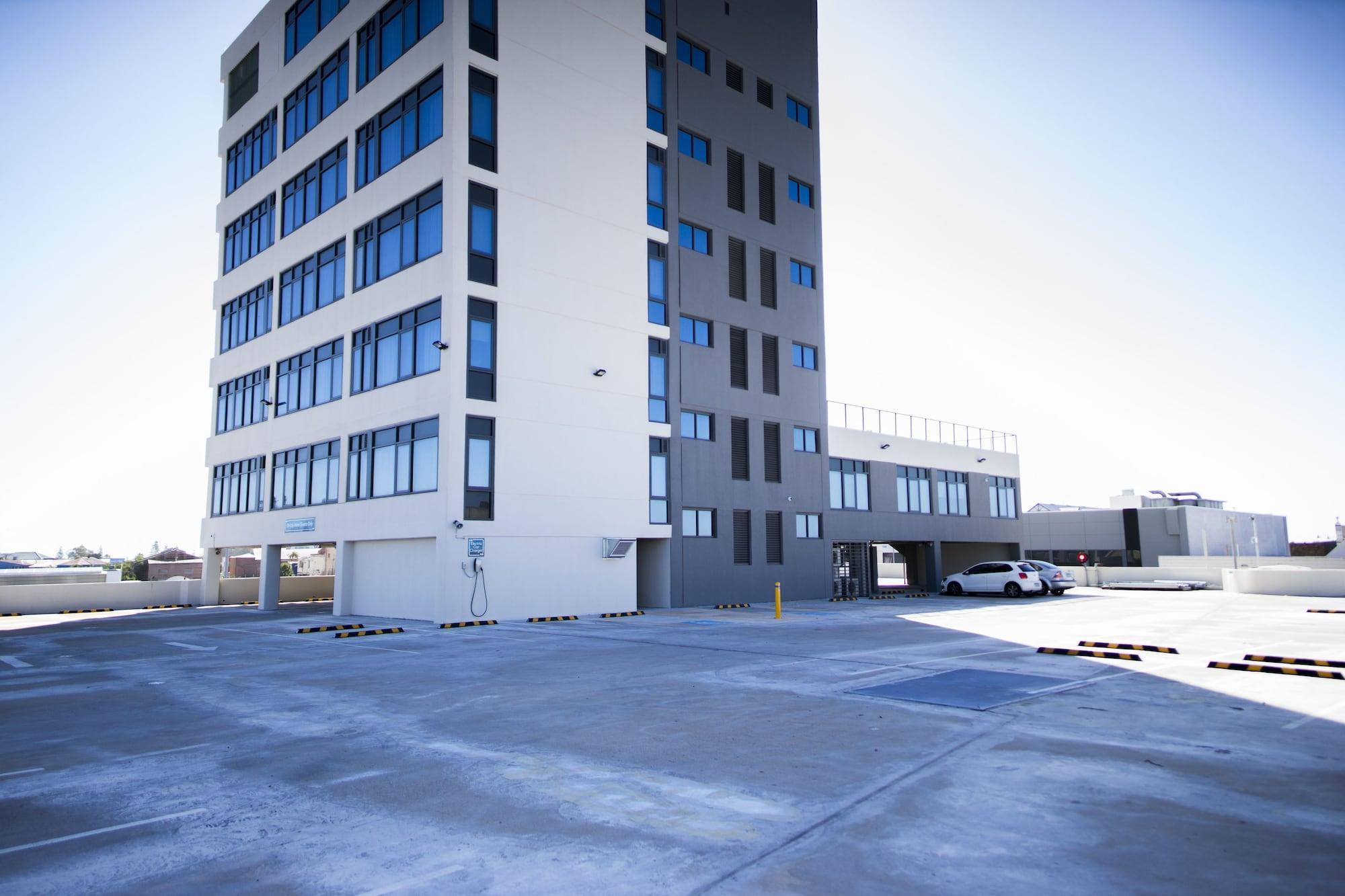The Gerald Apartment Hotel Geraldton Bagian luar foto