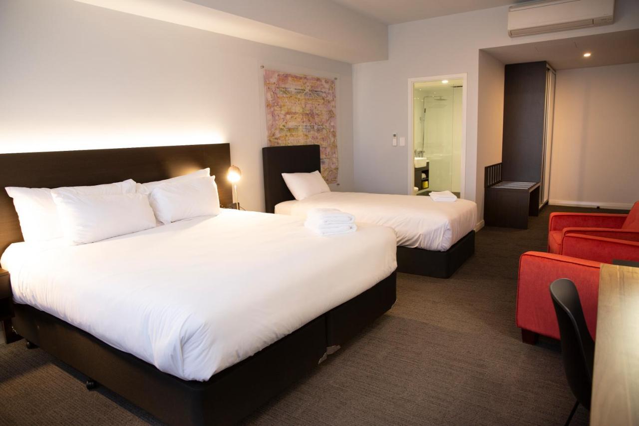 The Gerald Apartment Hotel Geraldton Bagian luar foto